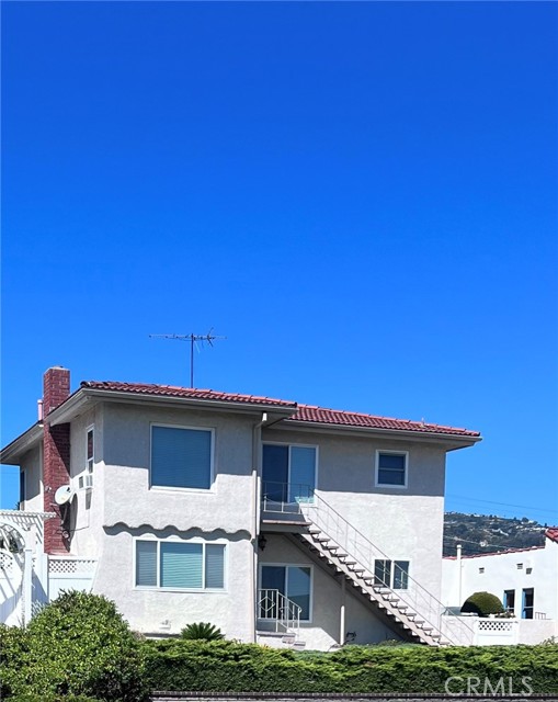 Detail Gallery Image 2 of 2 For 1331 S Patton, San Pedro,  CA 90731 - 5 Beds | 3 Baths