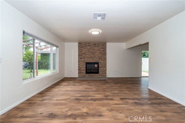 Detail Gallery Image 6 of 36 For 25446 Lane St, Loma Linda,  CA 92354 - 4 Beds | 3 Baths