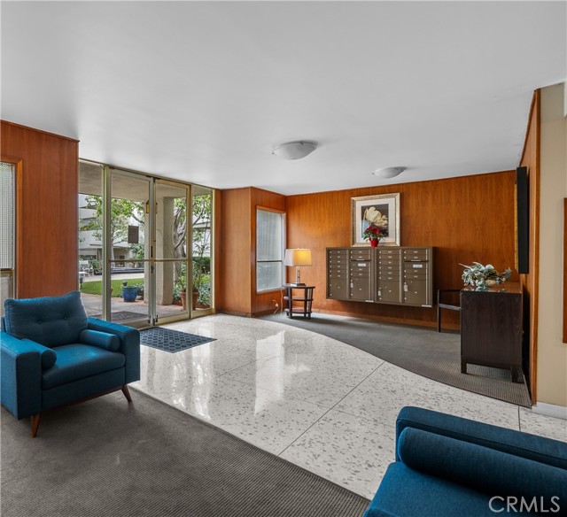 Detail Gallery Image 35 of 48 For 385 S Oakland Ave #305,  Pasadena,  CA 91101 - 3 Beds | 2 Baths