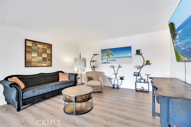 Detail Gallery Image 7 of 43 For 8866 Tulare Dr 301c,  Huntington Beach,  CA 92646 - 3 Beds | 2 Baths