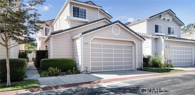 Detail Gallery Image 2 of 26 For 2115 Shelburne Way, Torrance,  CA 90503 - 4 Beds | 3 Baths