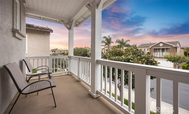 6615 Feather Drive, Huntington Beach CA: https://media.crmls.org/medias/f49f123d-f749-4b31-99a0-659b33ad8e83.jpg