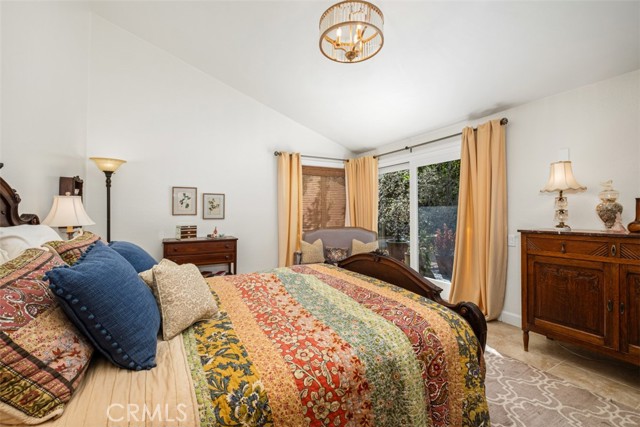 Detail Gallery Image 13 of 22 For 18 Shoal Drive, Corona Del Mar,  CA 92625 - 3 Beds | 2 Baths