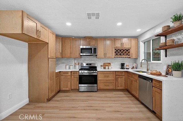 Detail Gallery Image 7 of 49 For 4392 Elm, Long Beach,  CA 90807 - 3 Beds | 2 Baths