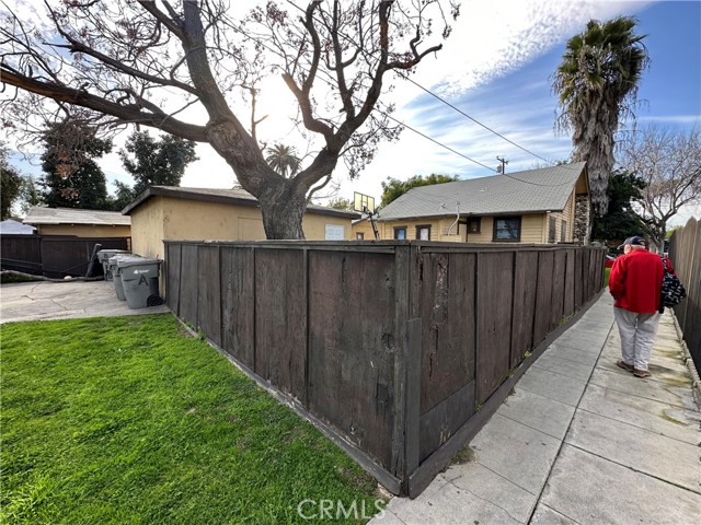 Detail Gallery Image 13 of 18 For 11460 Copeland St, Lynwood,  CA 90262 - – Beds | – Baths