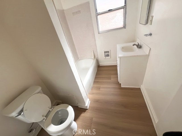 Detail Gallery Image 5 of 13 For 2102 S Pacific Ave #6,  San Pedro,  CA 90731 - 1 Beds | 1 Baths