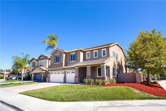 Detail Gallery Image 2 of 14 For 31513 Durazno Ct, Murrieta,  CA 92563 - 4 Beds | 3 Baths