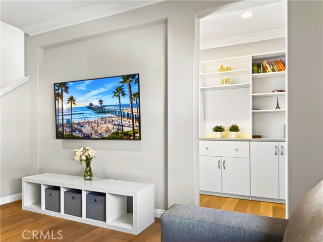 Detail Gallery Image 14 of 25 For 16901 Airport Circle #107,  Huntington Beach,  CA 92649 - 3 Beds | 2/2 Baths