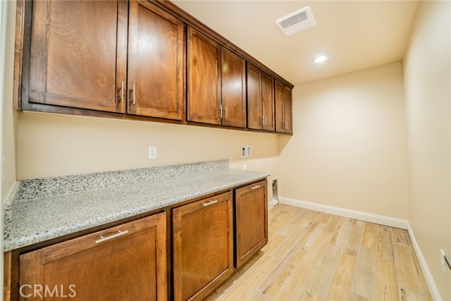 Detail Gallery Image 33 of 52 For 1525 Smoke Tree Rd, Pinon Hills,  CA 92372 - 4 Beds | 2 Baths