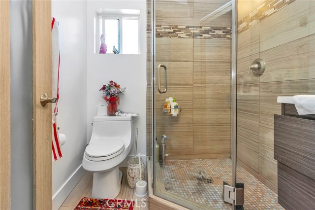 6015 Laurelgrove Avenue, North Hollywood CA: https://media.crmls.org/medias/f4a4f23c-2033-43bb-a5b3-c37cb6c32ea4.jpg