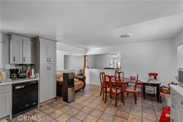 Detail Gallery Image 11 of 28 For 1062 Golden Rain St, Upland,  CA 91786 - 4 Beds | 2 Baths