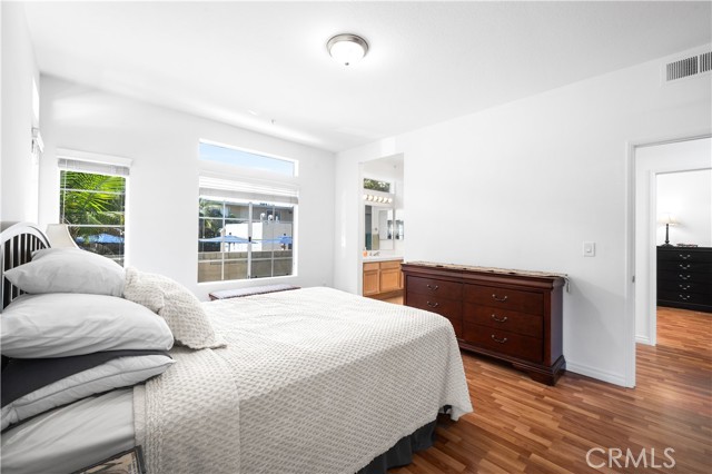 Detail Gallery Image 12 of 59 For 4591 Warner Ave #101,  Huntington Beach,  CA 92649 - 3 Beds | 2 Baths