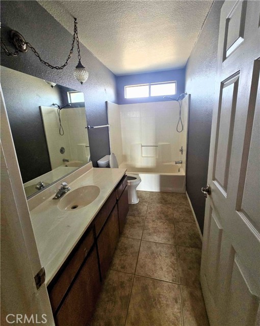 Detail Gallery Image 11 of 21 For 22684 Powhatan, Apple Valley,  CA 92308 - 3 Beds | 2 Baths