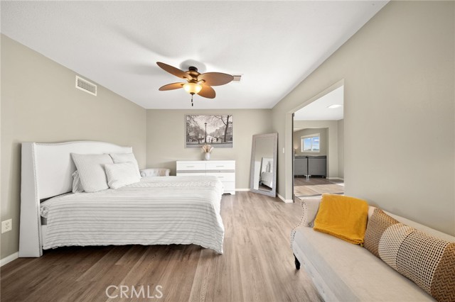 1258 Holly Lane, Calimesa CA: https://media.crmls.org/medias/f4a5a6fa-ca8f-4b84-9d16-7a64c4c3292e.jpg