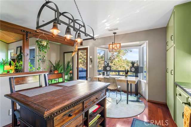 Detail Gallery Image 15 of 49 For 337 Wylerhorn, Crestline,  CA 92325 - 3 Beds | 2/1 Baths