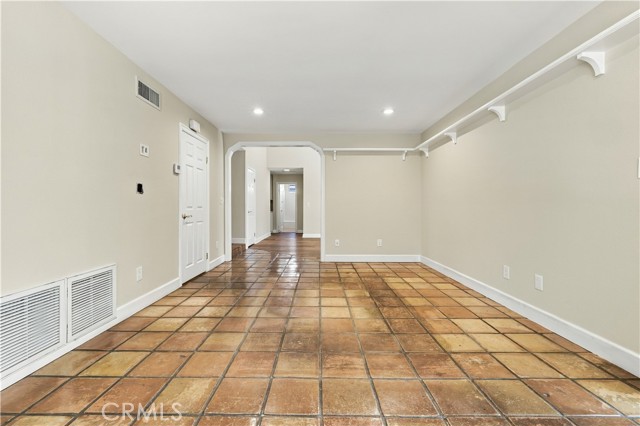 15444 Marilla Street photo 10