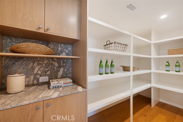 Detail Gallery Image 16 of 54 For 2880 Club House Rd, Costa Mesa,  CA 92626 - 5 Beds | 2/1 Baths