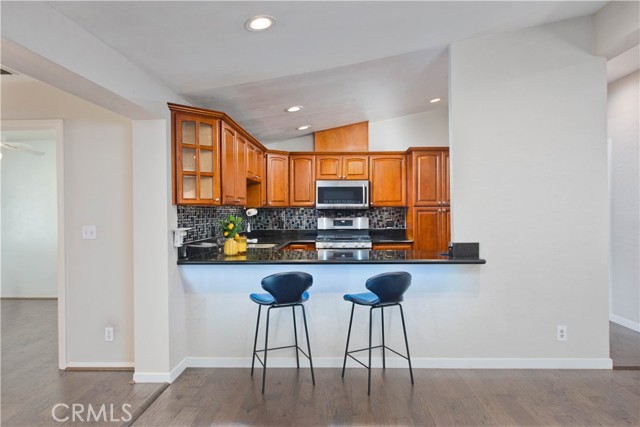 Detail Gallery Image 10 of 53 For 32031 Emerald Lane, Castaic,  CA 91384 - 4 Beds | 3 Baths