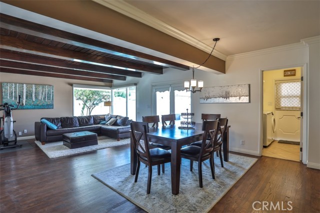 307 W 11th Street, Azusa CA: https://media.crmls.org/medias/f4a8b532-f7f9-4bcc-8b5b-58525bc03786.jpg