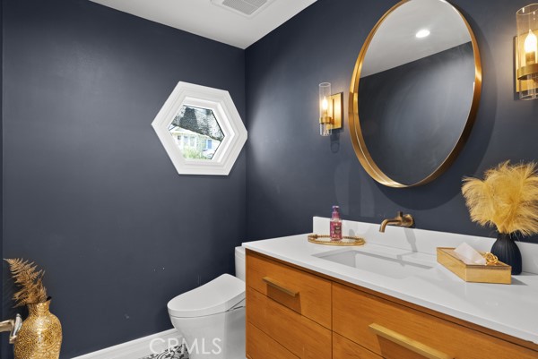 Detail Gallery Image 32 of 67 For 9514 Oakridge Pl, Chatsworth,  CA 91311 - 6 Beds | 6 Baths