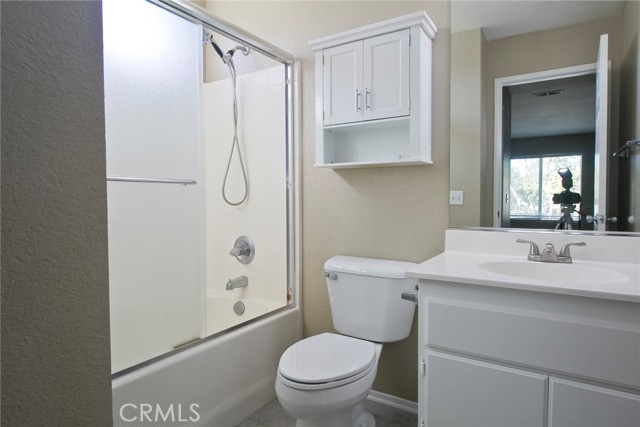 Detail Gallery Image 8 of 15 For 265 S Olive St, Anaheim,  CA 92805 - 3 Beds | 2/1 Baths