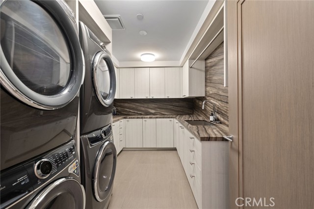 716 The Strand, Manhattan Beach CA: https://media.crmls.org/medias/f4a9a393-6aa5-4f6a-b516-d5e0687f1d38.jpg