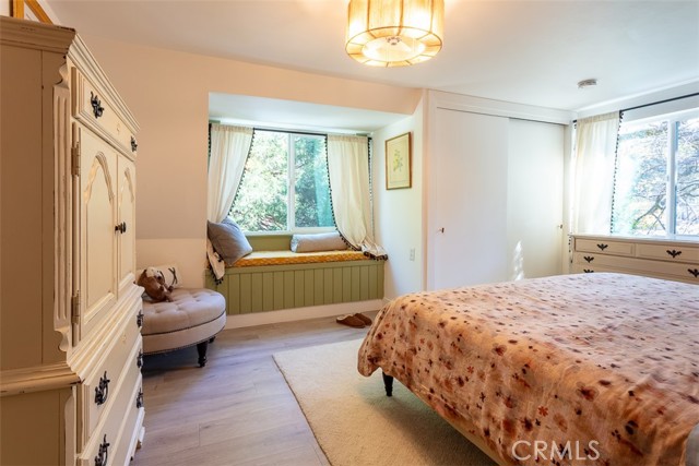 Detail Gallery Image 18 of 33 For 220 Oak Dr., Lake Arrowhead,  CA 92352 - 3 Beds | 2 Baths