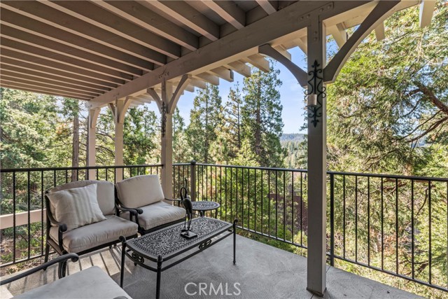 Detail Gallery Image 44 of 52 For 380 Pioneer Rd, Lake Arrowhead,  CA 92352 - 3 Beds | 3/1 Baths