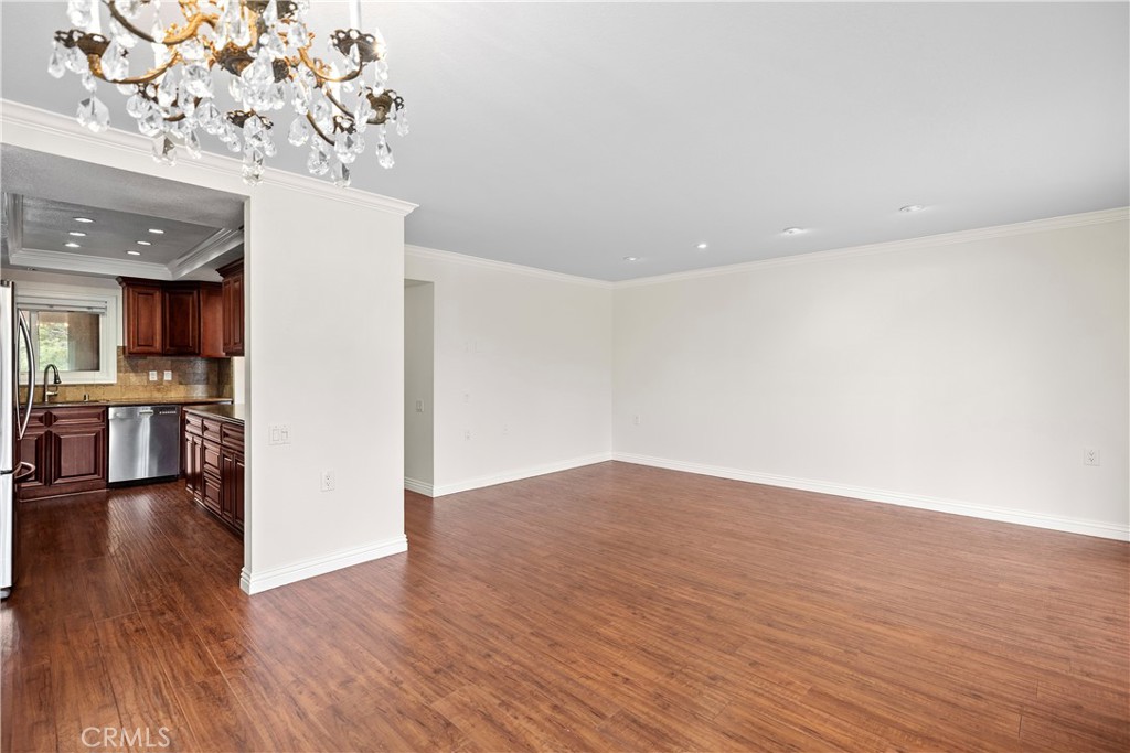 F4aac661 1d16 4a8d 905e Eea579075c65