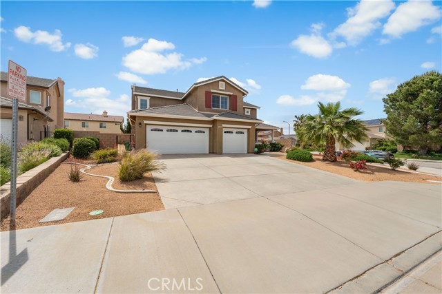 42639 Biscay, Lancaster CA: https://media.crmls.org/medias/f4aad047-81ed-4e6a-93c7-a041d4783b0d.jpg