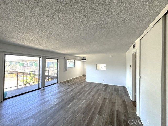 Detail Gallery Image 7 of 23 For 14919 S Normandie Ave #18,  Gardena,  CA 90247 - 2 Beds | 1 Baths