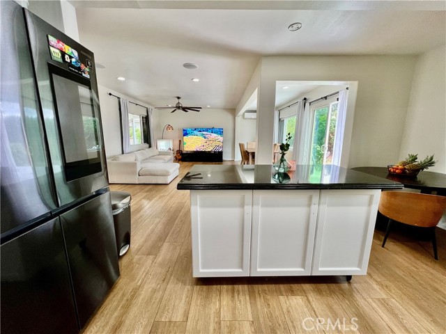 15130 15130 Septo, Mission Hills (San Fernando) CA: https://media.crmls.org/medias/f4ab5233-8a80-4c8f-a675-c633417cae47.jpg