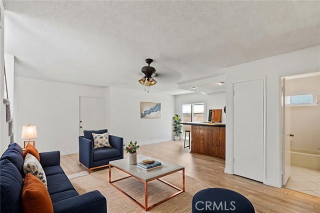 Detail Gallery Image 15 of 70 For 13243 Aclare St, Cerritos,  CA 90703 - 4 Beds | 4 Baths