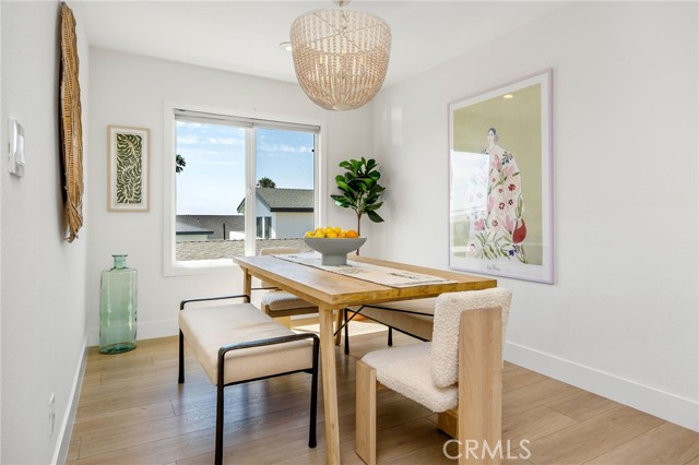 927 6th Street, Hermosa Beach CA: https://media.crmls.org/medias/f4ac768c-3226-4f01-8a71-16b730a79534.jpg