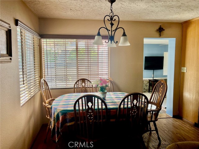 Detail Gallery Image 14 of 22 For 876 Lark Rd, Wrightwood,  CA 92397 - 3 Beds | 1 Baths