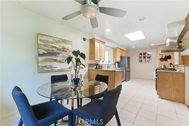 Detail Gallery Image 16 of 41 For 4482 Don Miguel Dr, Los Angeles,  CA 90008 - 2 Beds | 1/1 Baths