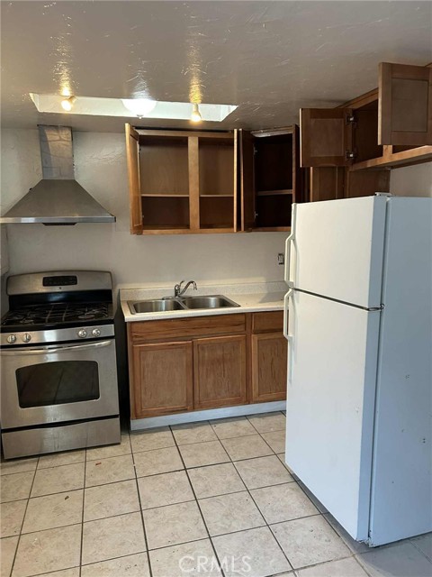 Detail Gallery Image 15 of 18 For 1505 Victoria Dr, Modesto,  CA 95351 - 2 Beds | 1 Baths