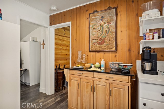 Detail Gallery Image 9 of 17 For 32940 Chipmunk Ln, Running Springs,  CA 92382 - 1 Beds | 1 Baths