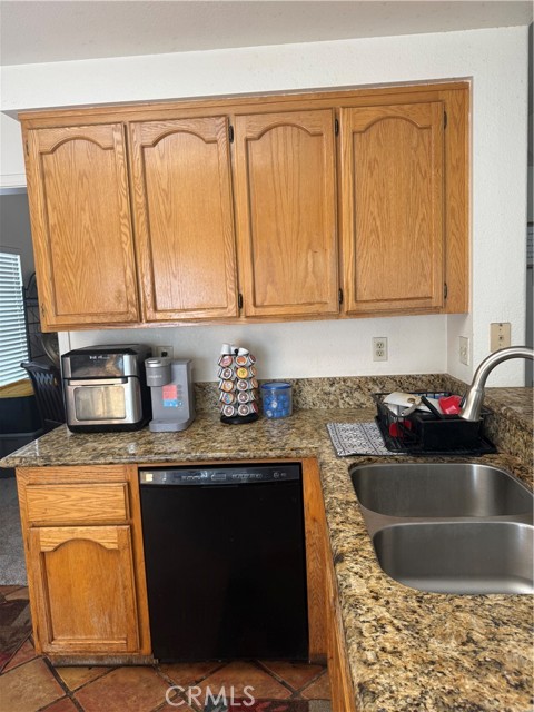 Detail Gallery Image 12 of 24 For 3344 S North Shore, Ontario,  CA 91761 - 4 Beds | 2/1 Baths