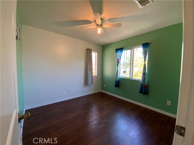 Detail Gallery Image 12 of 26 For 22346 Echo Park Way, Moreno Valley,  CA 92553 - 3 Beds | 2/1 Baths