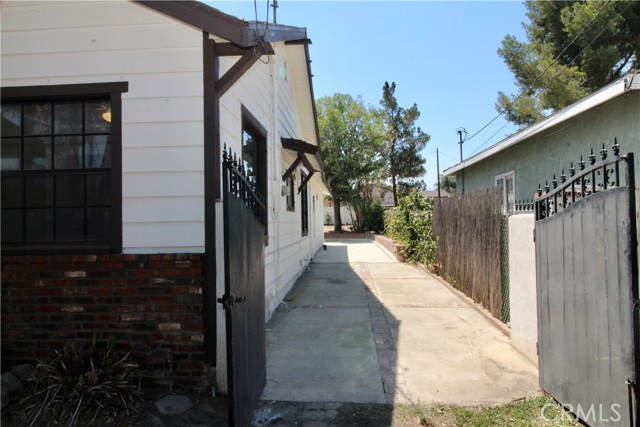 Image 3 for 1118 Fullerton Ave, Corona, CA 92879