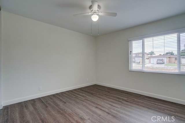 650 W Florence Avenue, La Habra CA: https://media.crmls.org/medias/f4aeebc6-eccf-4755-951c-895433b6ee4f.jpg