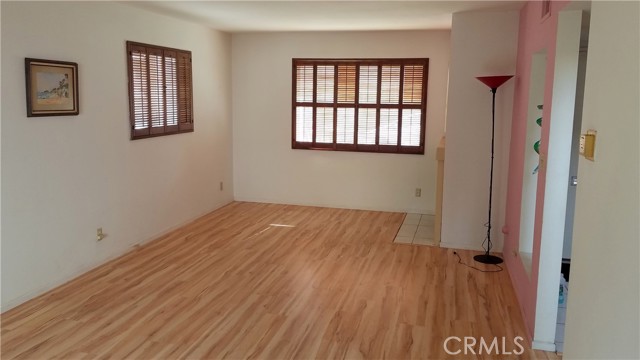 Livingroom looking towards front