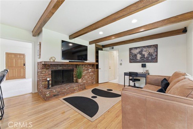 Detail Gallery Image 11 of 41 For 4482 Don Miguel Dr, Los Angeles,  CA 90008 - 2 Beds | 1/1 Baths