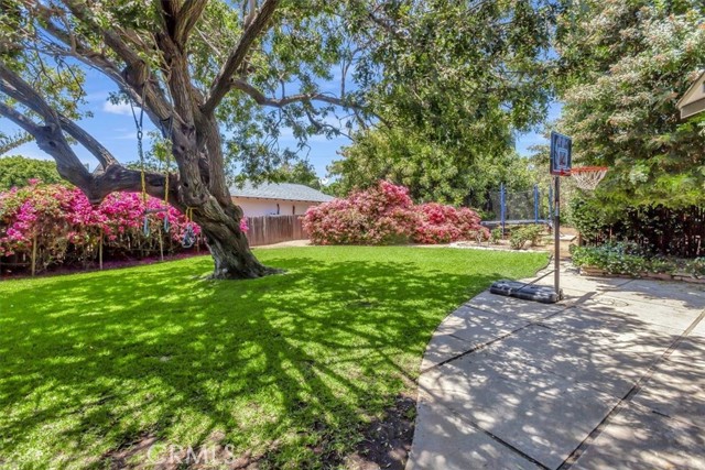 Detail Gallery Image 5 of 34 For 11111 Magda Ln, La Habra,  CA 90631 - 4 Beds | 2/1 Baths