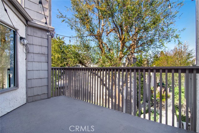 Detail Gallery Image 20 of 24 For 18316 Hatteras #27,  Tarzana,  CA 91356 - 2 Beds | 2 Baths