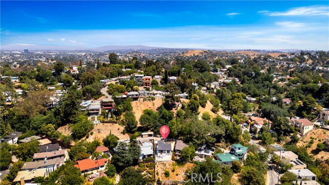 819 Montecito Drive, Los Angeles CA: https://media.crmls.org/medias/f4b0dad4-1c2c-481c-9281-bb5e614a1959.jpg