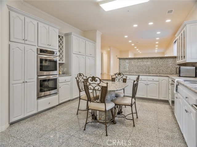Detail Gallery Image 14 of 59 For 99 W Grandview Ave, Sierra Madre,  CA 91024 - 5 Beds | 4 Baths