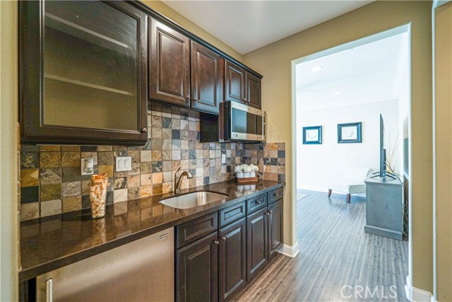 Detail Gallery Image 14 of 35 For 13985 Riverglen, Corona,  CA 92880 - 5 Beds | 3/1 Baths
