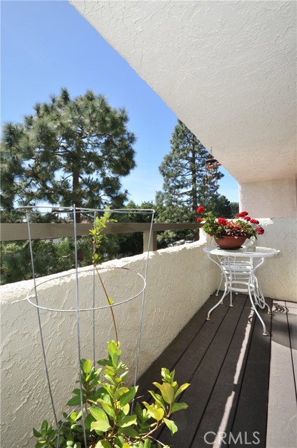 41 Aspen Way, Rolling Hills Estates, California 90274, 3 Bedrooms Bedrooms, ,1 BathroomBathrooms,Residential,Sold,Aspen,PV17065545